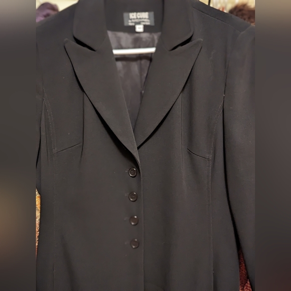 Floor length black tuxedo jacket sz 10 - Picture 2 of 4